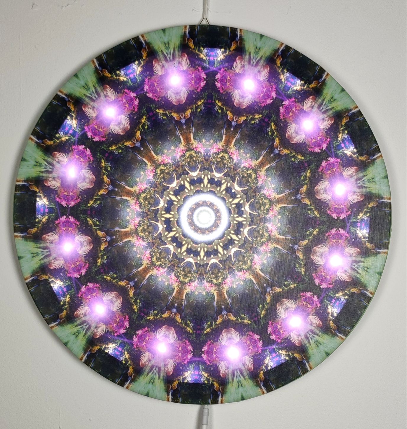 Sferele magenta ale naturii 60 cm-stoc epuizat